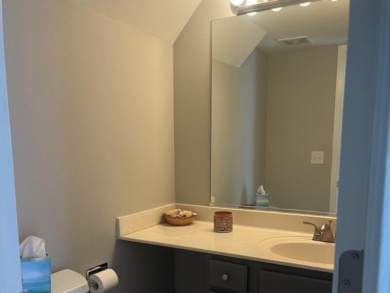 886 Essex Circle Grayslake IL 60030
