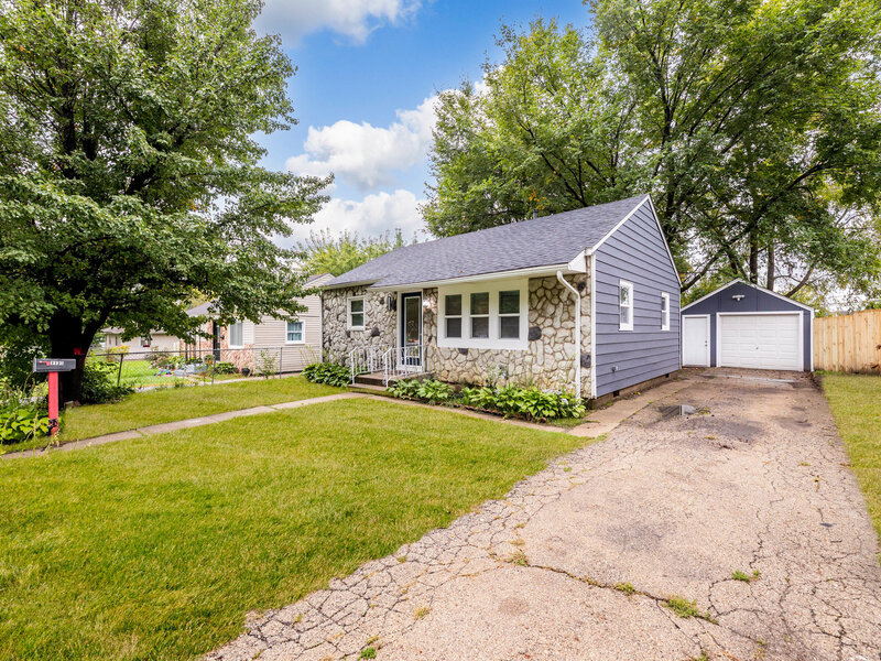 1135 E Galena Boulevard Aurora IL 60505