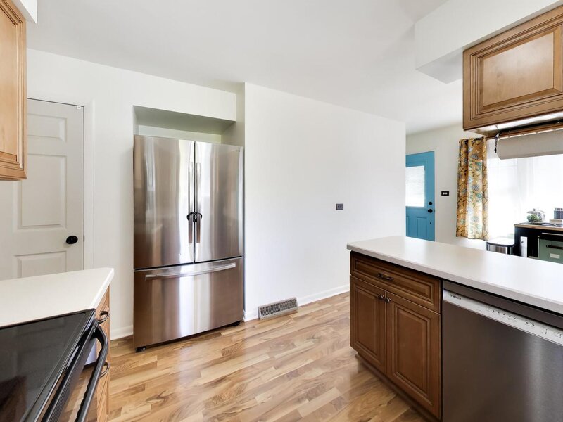 838 S Grant Avenue Villa Park IL 60181