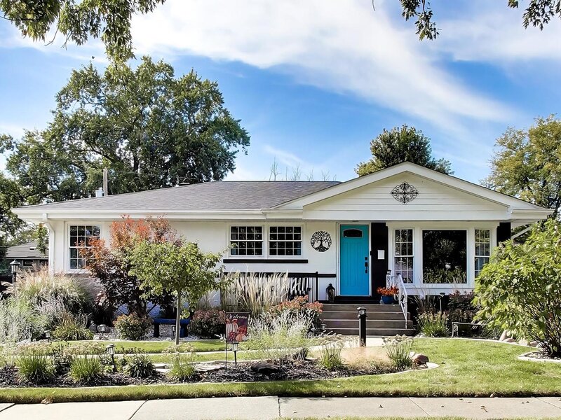 838 S Grant Avenue Villa Park IL 60181