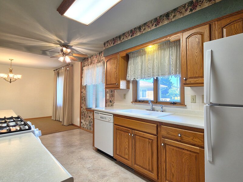 2214 W Hayes Street Davenport IA 52804