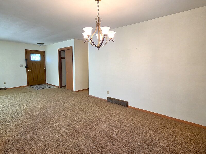 2214 W Hayes Street Davenport IA 52804