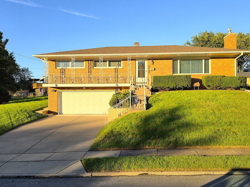 2214 W Hayes Street Davenport IA 52804