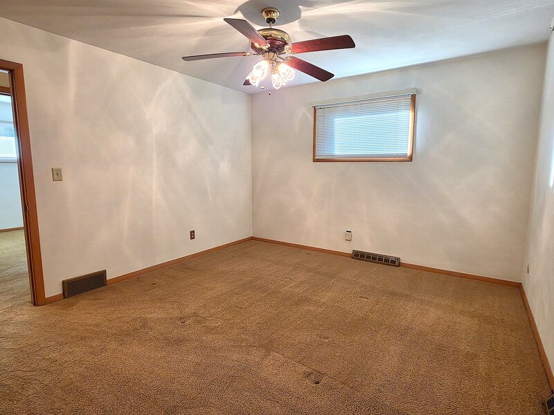 2214 W Hayes Street Davenport IA 52804