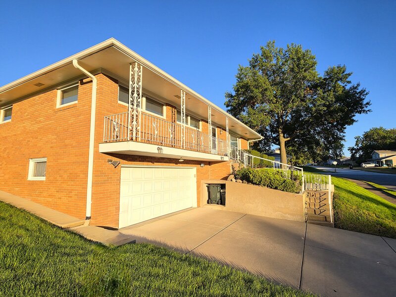 2214 W Hayes Street Davenport IA 52804