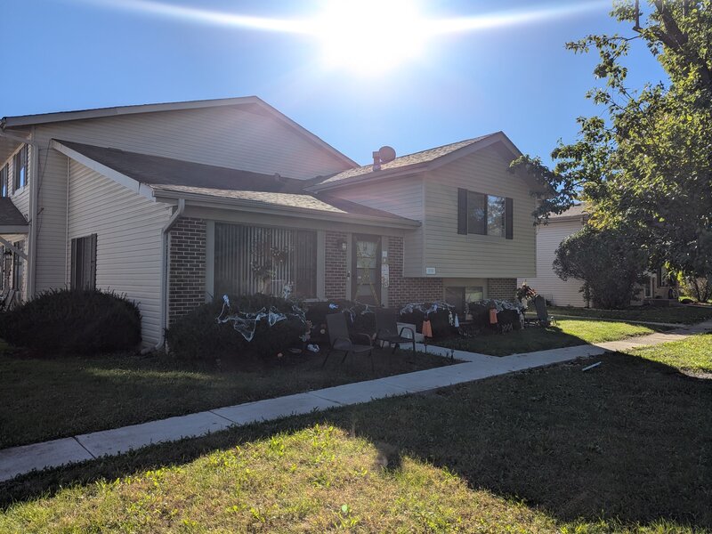 2 Winchester Circle Warrenville IL 60555