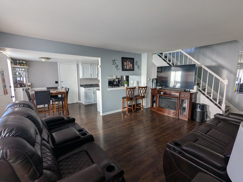 2 Winchester Circle Warrenville IL 60555