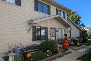 Photo of 2 Winchester Circle Warrenville IL 60555 Unit 3