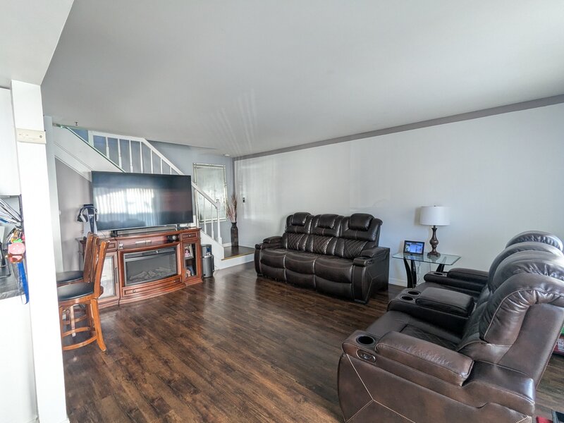 2 Winchester Circle Warrenville IL 60555