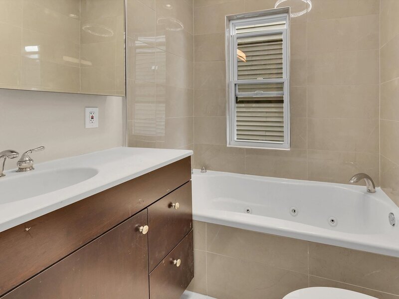 7527 S Chappel Avenue Chicago IL 60649