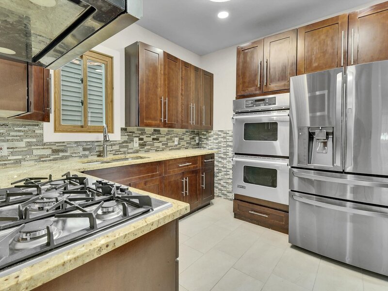 7527 S Chappel Avenue Chicago IL 60649