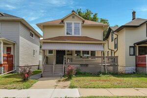 Photo of 7527 S Chappel Avenue Chicago IL 60649
