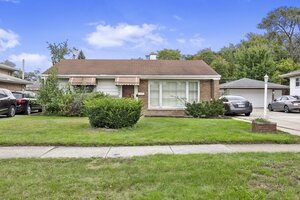 Photo of 17223 Burnham Avenue Lansing IL 60438