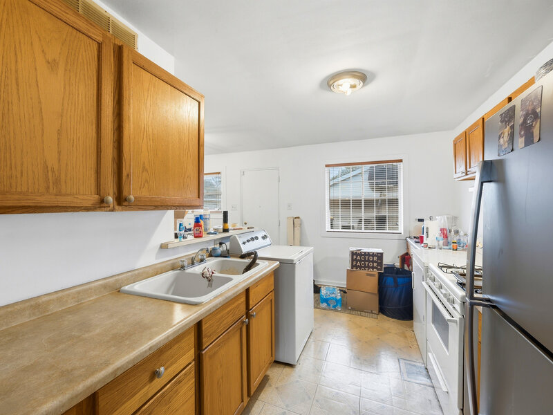 17223 Burnham Avenue Lansing IL 60438