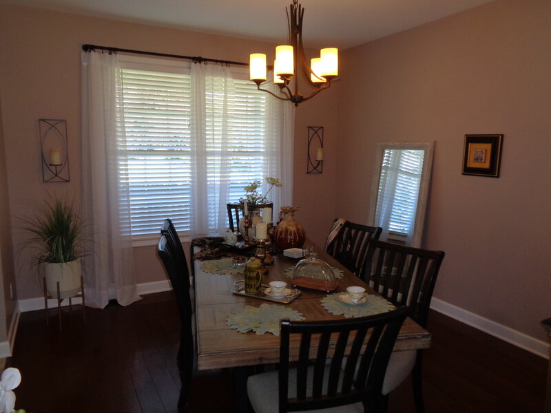 1915 W Cobblestone Lane Mchenry IL 60051