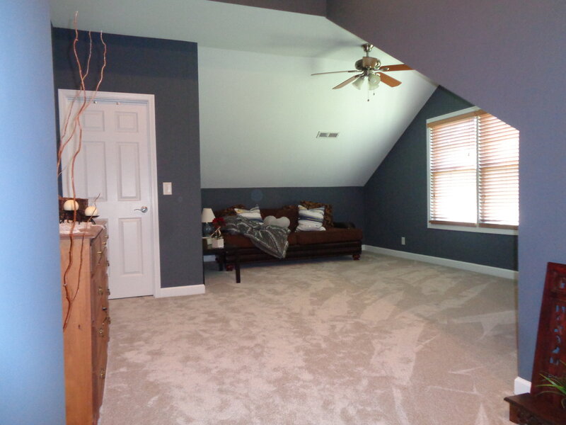 1915 W Cobblestone Lane Mchenry IL 60051