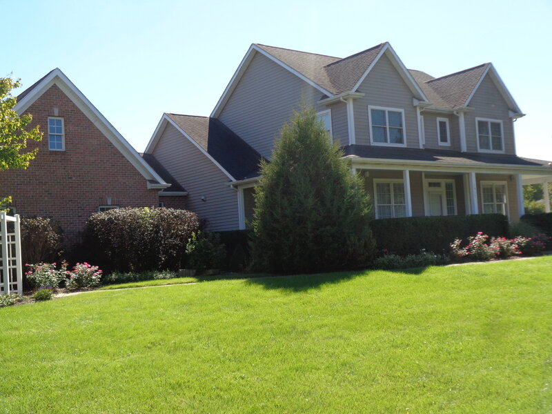1915 W Cobblestone Lane Mchenry IL 60051