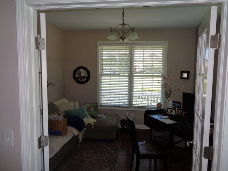 1915 W Cobblestone Lane Mchenry IL 60051