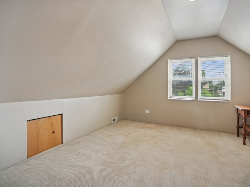 6228 W Huntington Street Chicago IL 60646