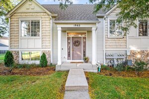 Photo of 1962 Middlebury Drive Aurora IL 60503