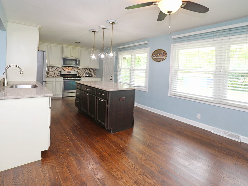 212 Hill Avenue North Aurora IL 60542