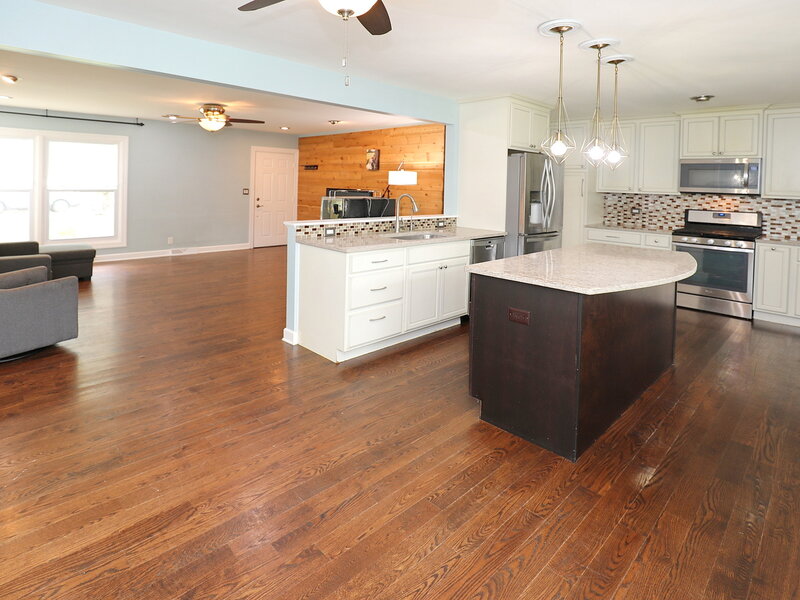 212 Hill Avenue North Aurora IL 60542