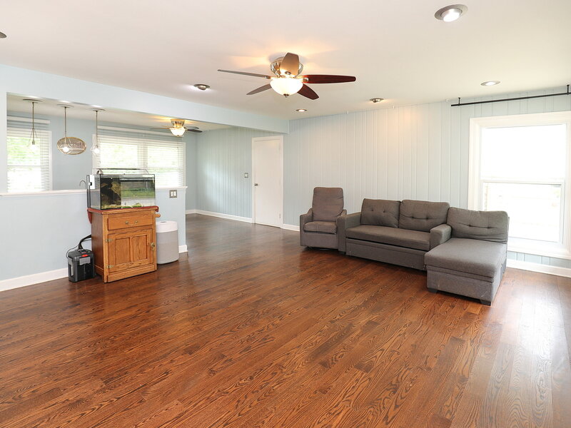 212 Hill Avenue North Aurora IL 60542
