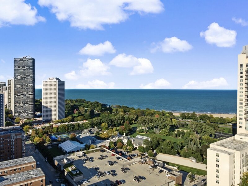 5100 N Sheridan Road Chicago IL 60640