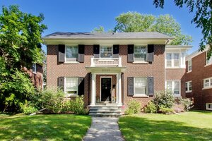Photo of 2237 Wesley Avenue Evanston IL 60201
