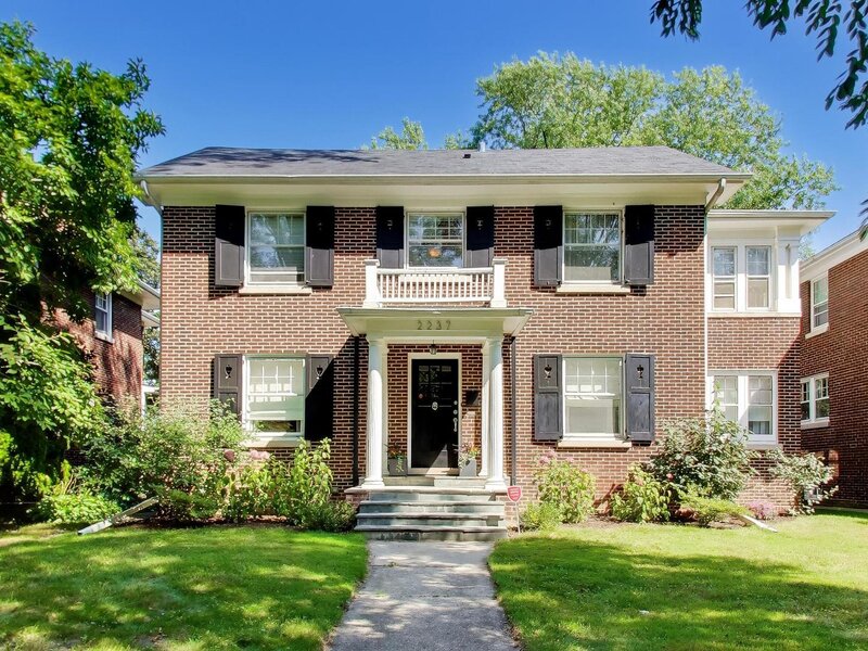 2237 Wesley Avenue Evanston IL 60201