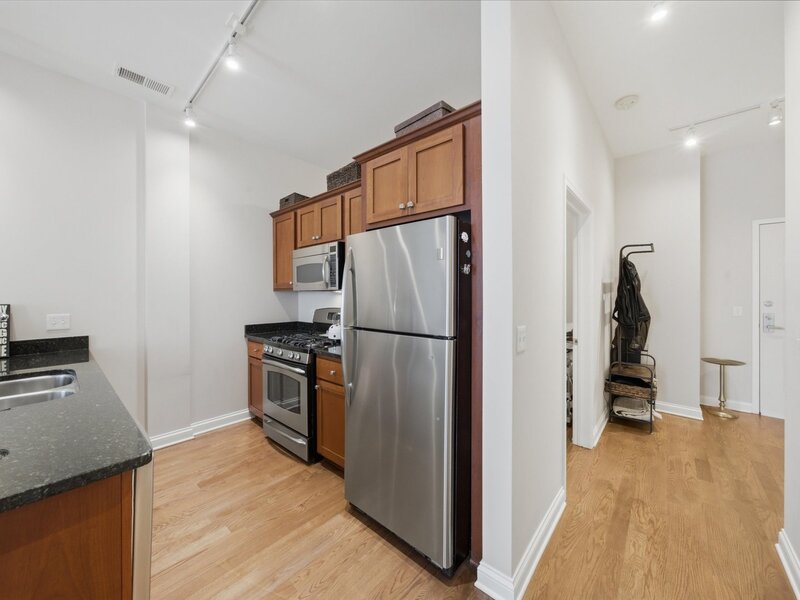 2035 S Indiana Avenue Chicago IL 60616