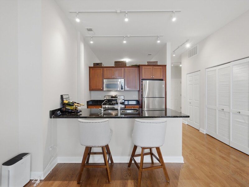 2035 S Indiana Avenue Chicago IL 60616