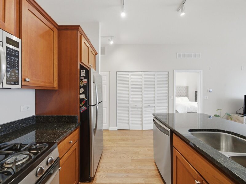 2035 S Indiana Avenue Chicago IL 60616