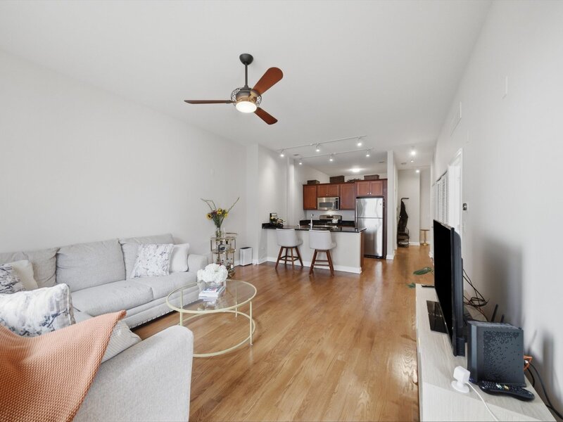 2035 S Indiana Avenue Chicago IL 60616