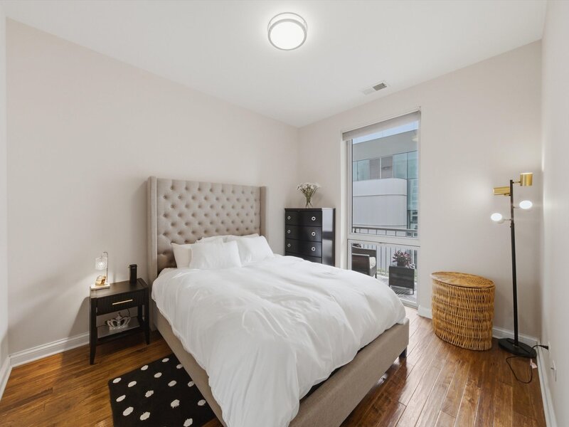 2035 S Indiana Avenue Chicago IL 60616