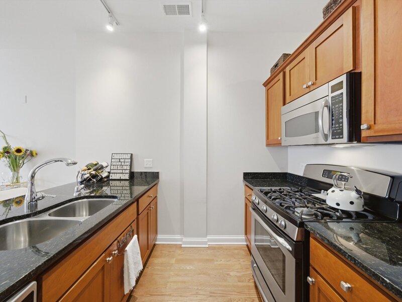 2035 S Indiana Avenue Chicago IL 60616