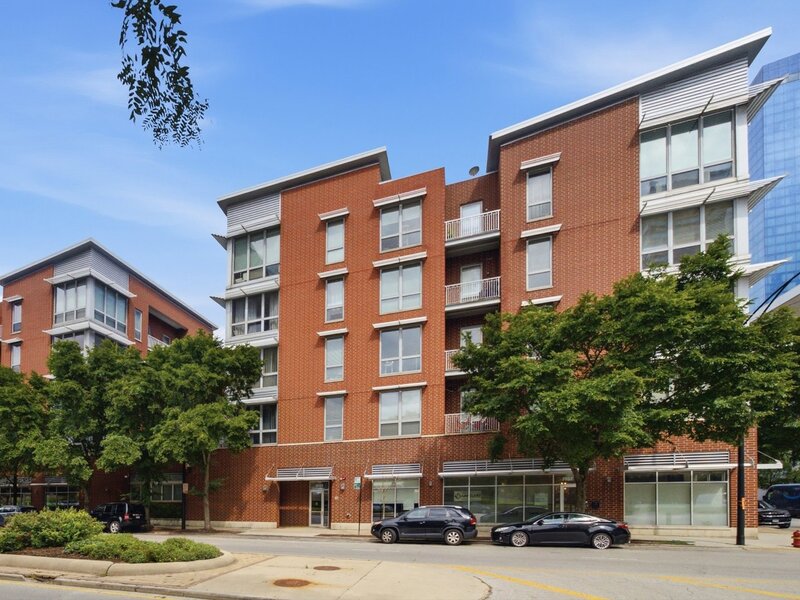 2035 S Indiana Avenue Chicago IL 60616