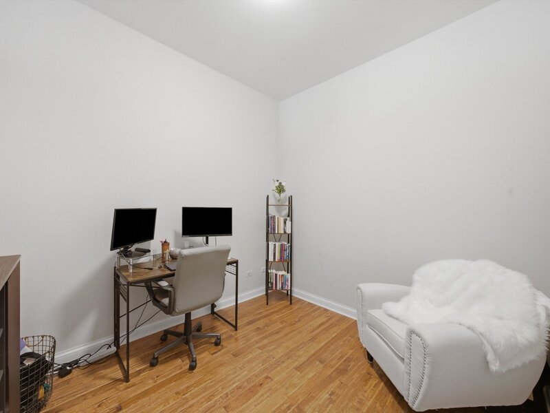 2035 S Indiana Avenue Chicago IL 60616