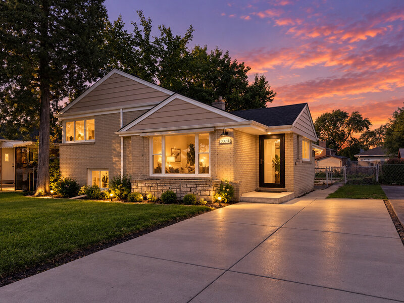 3814 W Sherwin Avenue Lincolnwood IL 60712