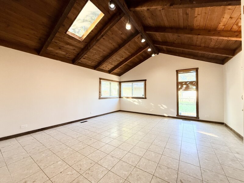 3814 W Sherwin Avenue Lincolnwood IL 60712