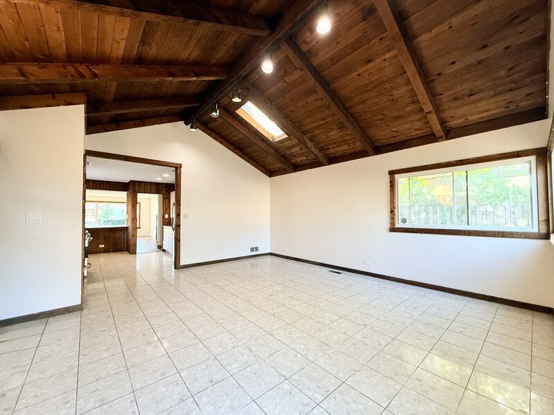 3814 W Sherwin Avenue Lincolnwood IL 60712