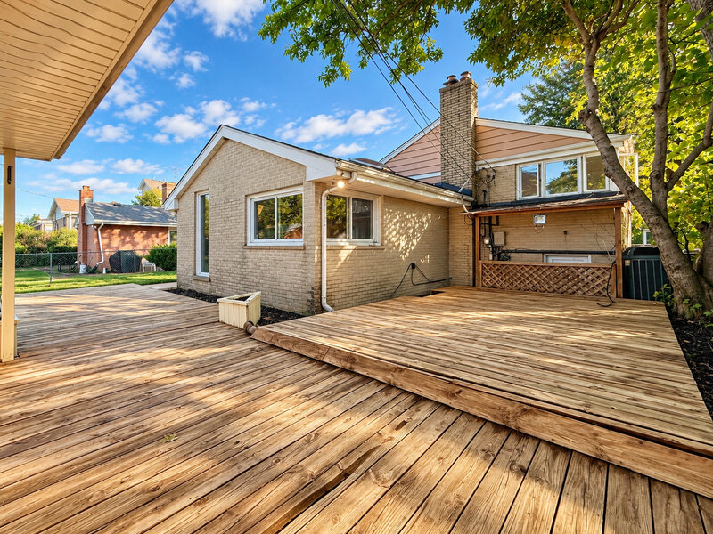 3814 W Sherwin Avenue Lincolnwood IL 60712