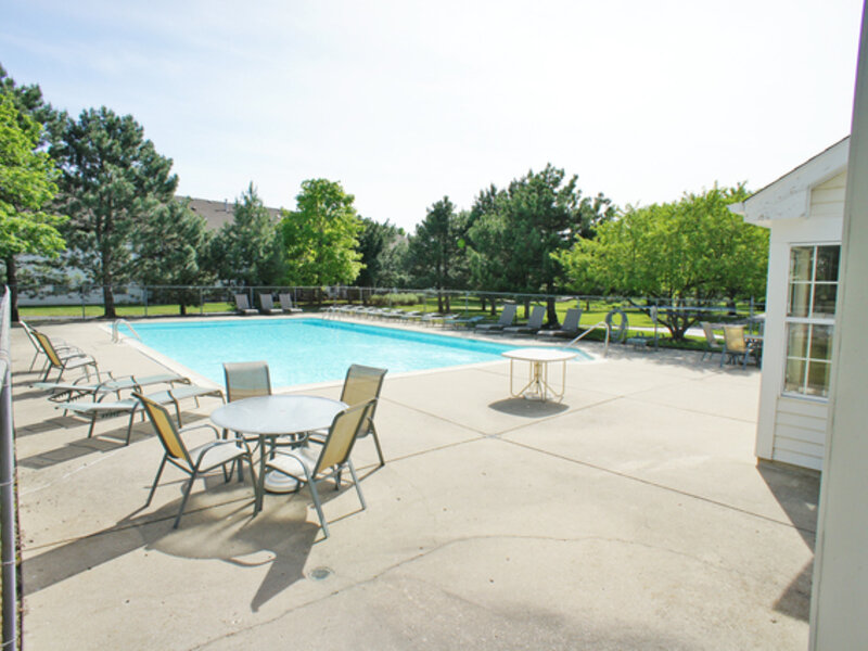 1228 Bradwell Lane Mundelein IL 60060