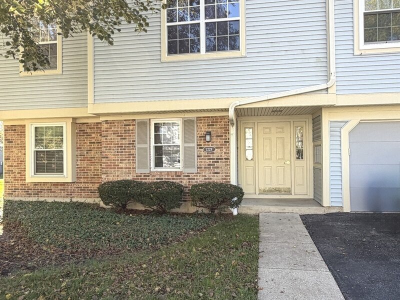 1228 Bradwell Lane Mundelein IL 60060