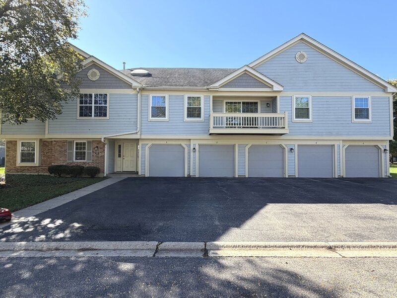 1228 Bradwell Lane Mundelein IL 60060