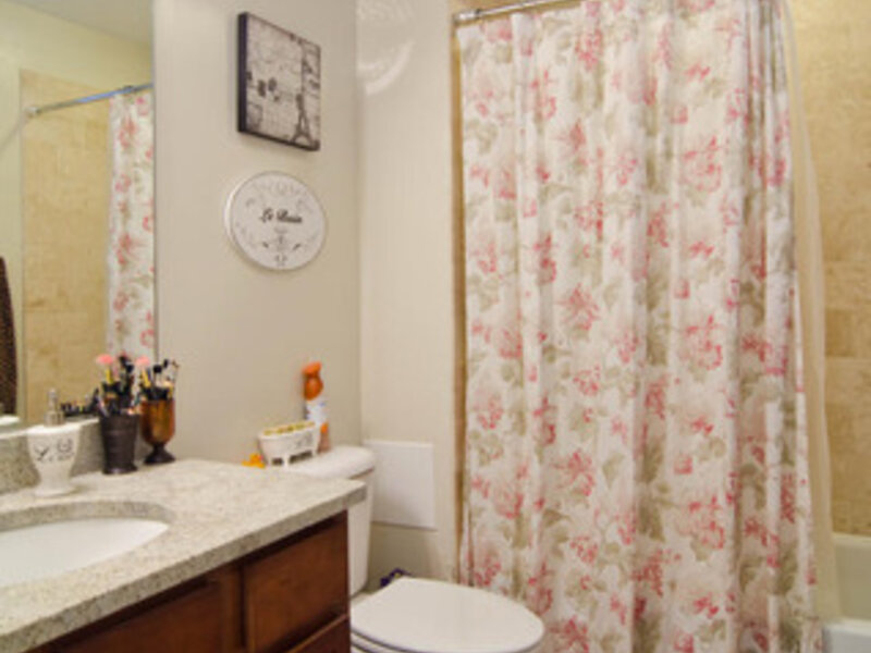 2335 W Iowa Street Chicago IL 60622