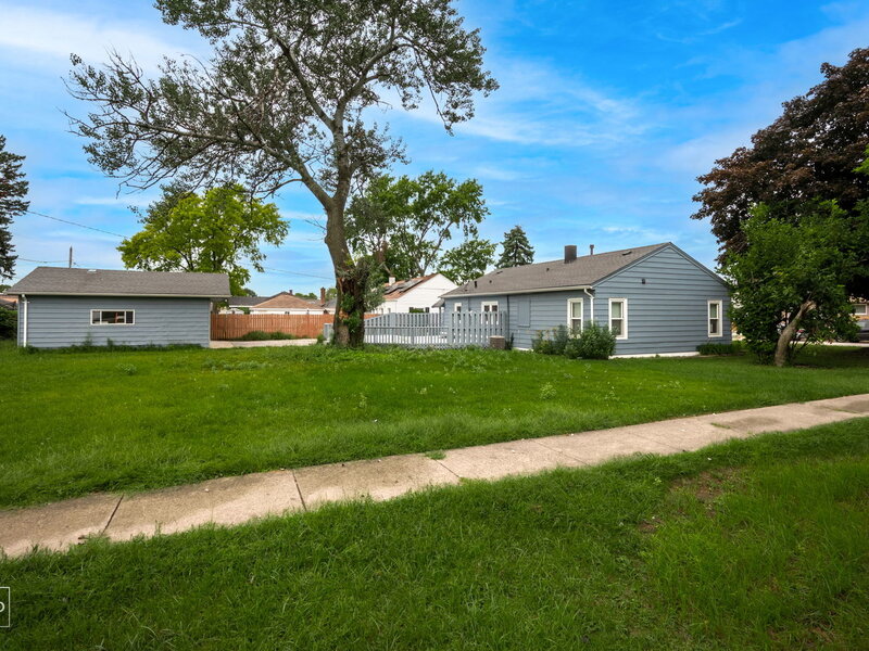 7101 W 115th Street Worth IL 60482
