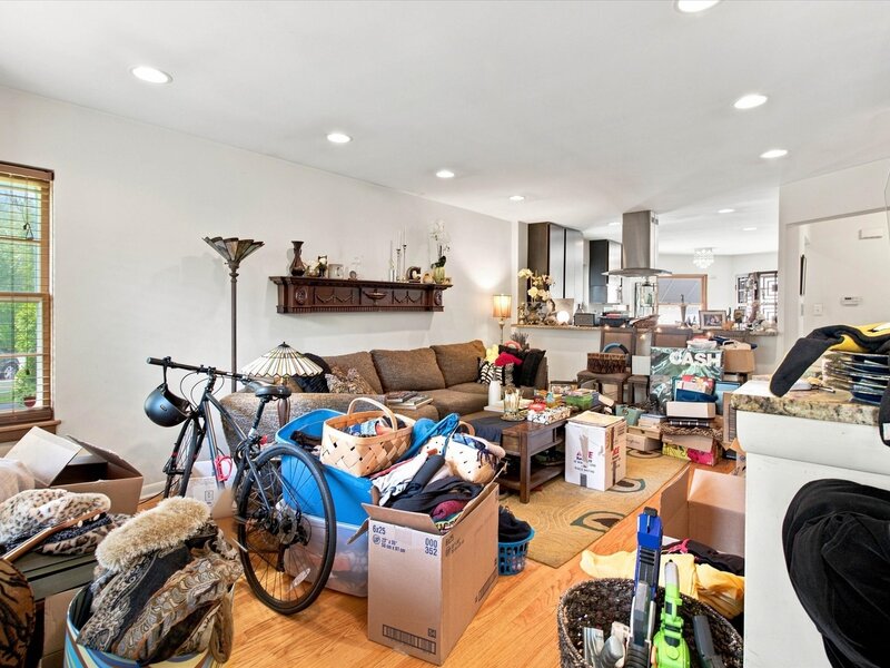 6105 N Lowell Avenue Chicago IL 60646