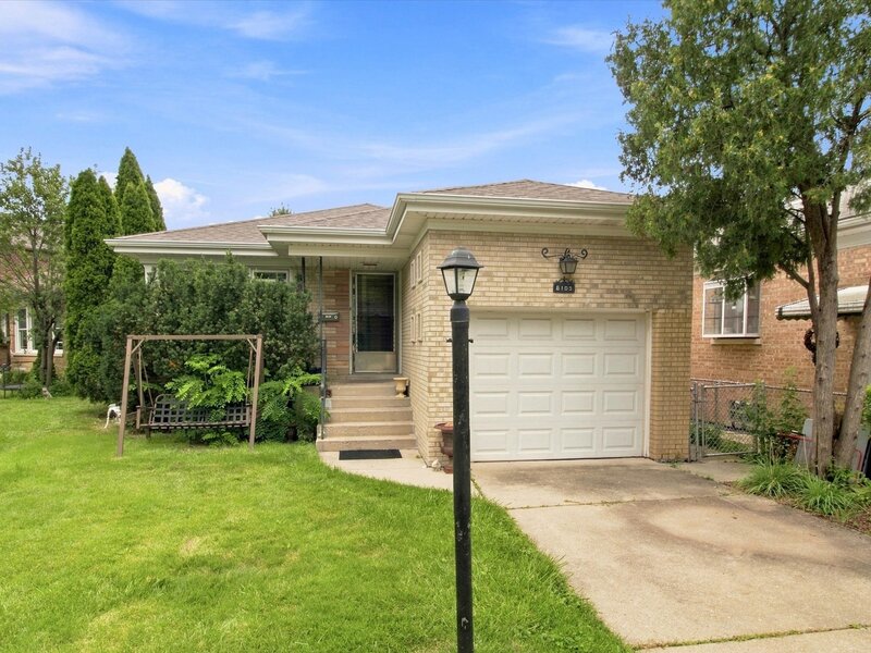 6105 N Lowell Avenue Chicago IL 60646
