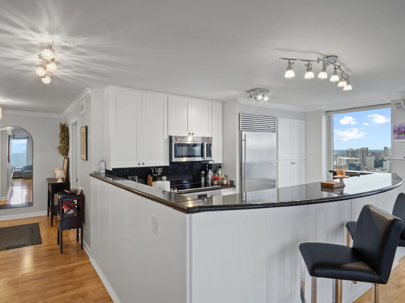 111 E Chestnut Street Chicago IL 60611